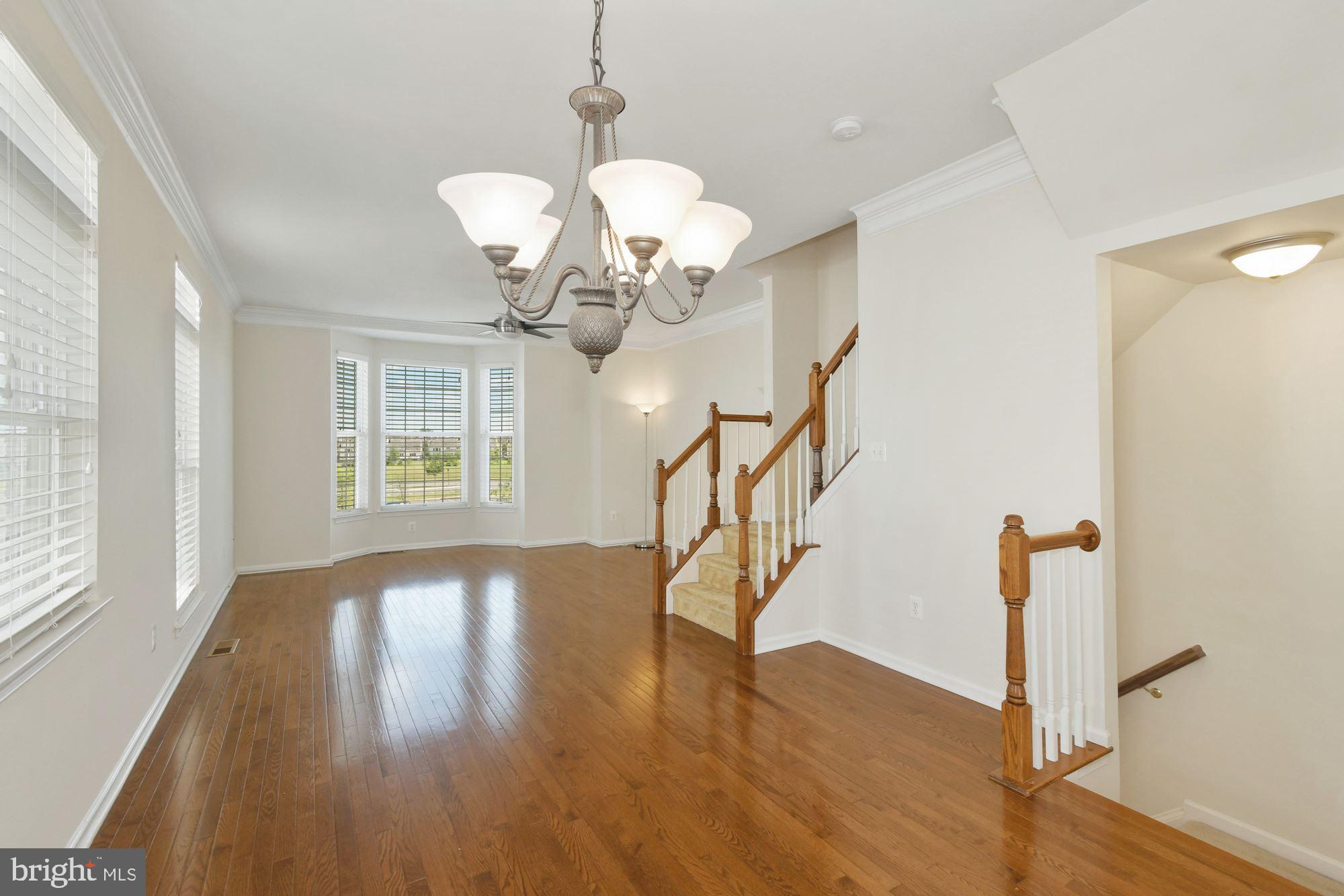 25005 Riding Center Drive Chantilly, VA 20152 - Photo 9 of 42 Gallery Image 9