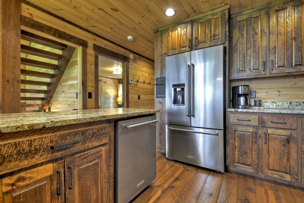 34 Oasis Lane Blue Ridge, GA 30513 - Photo 12 of 56 Gallery Image 12