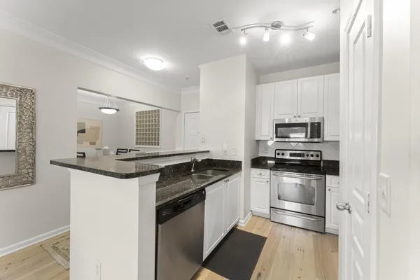 $219,900 | 10 Perimeter Summit Boulevard, Unit 2303, Atlanta, GA 30319