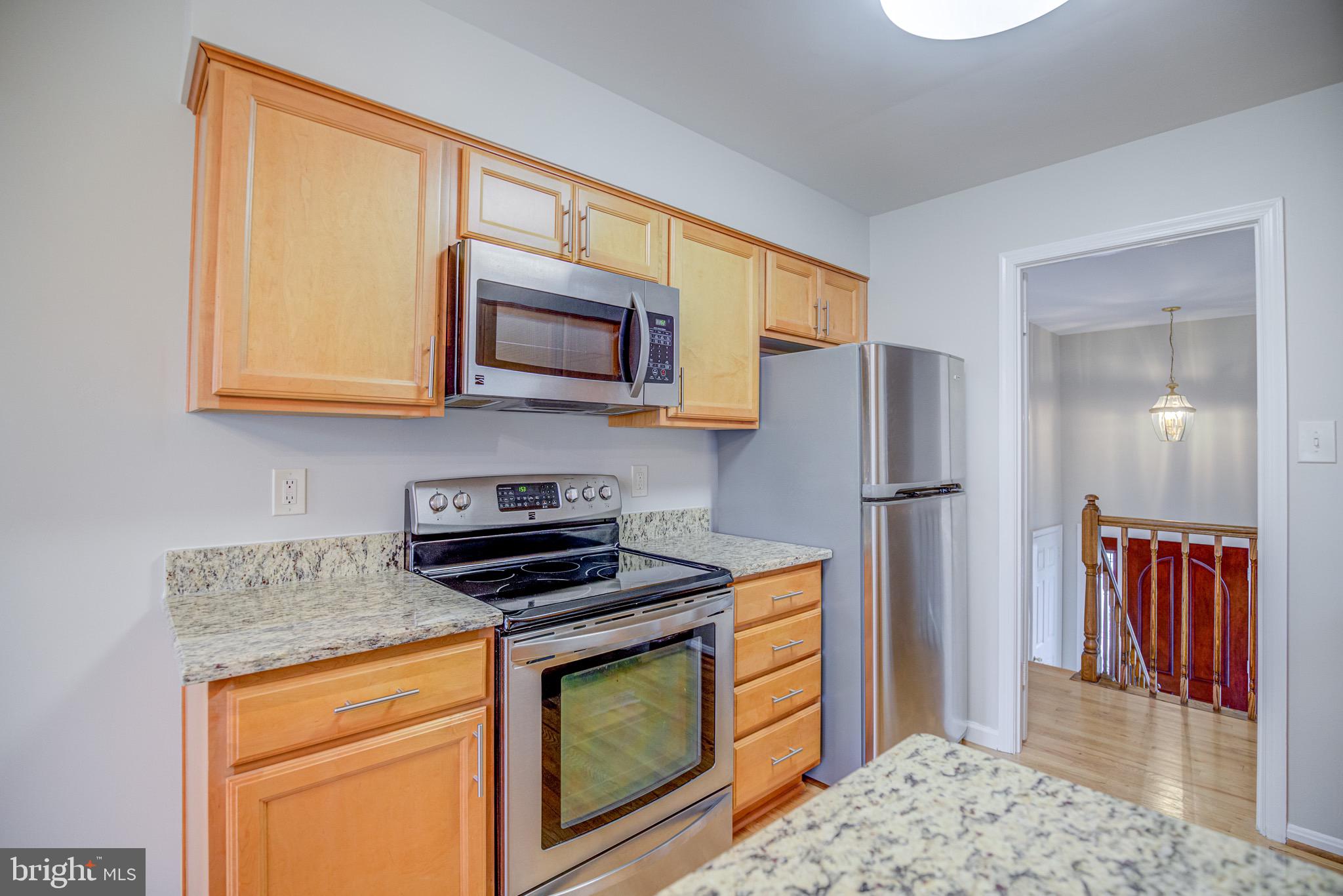 8921 Renshaw Court Springfield, VA 22153 - Photo 20 of 42 spacious and bright