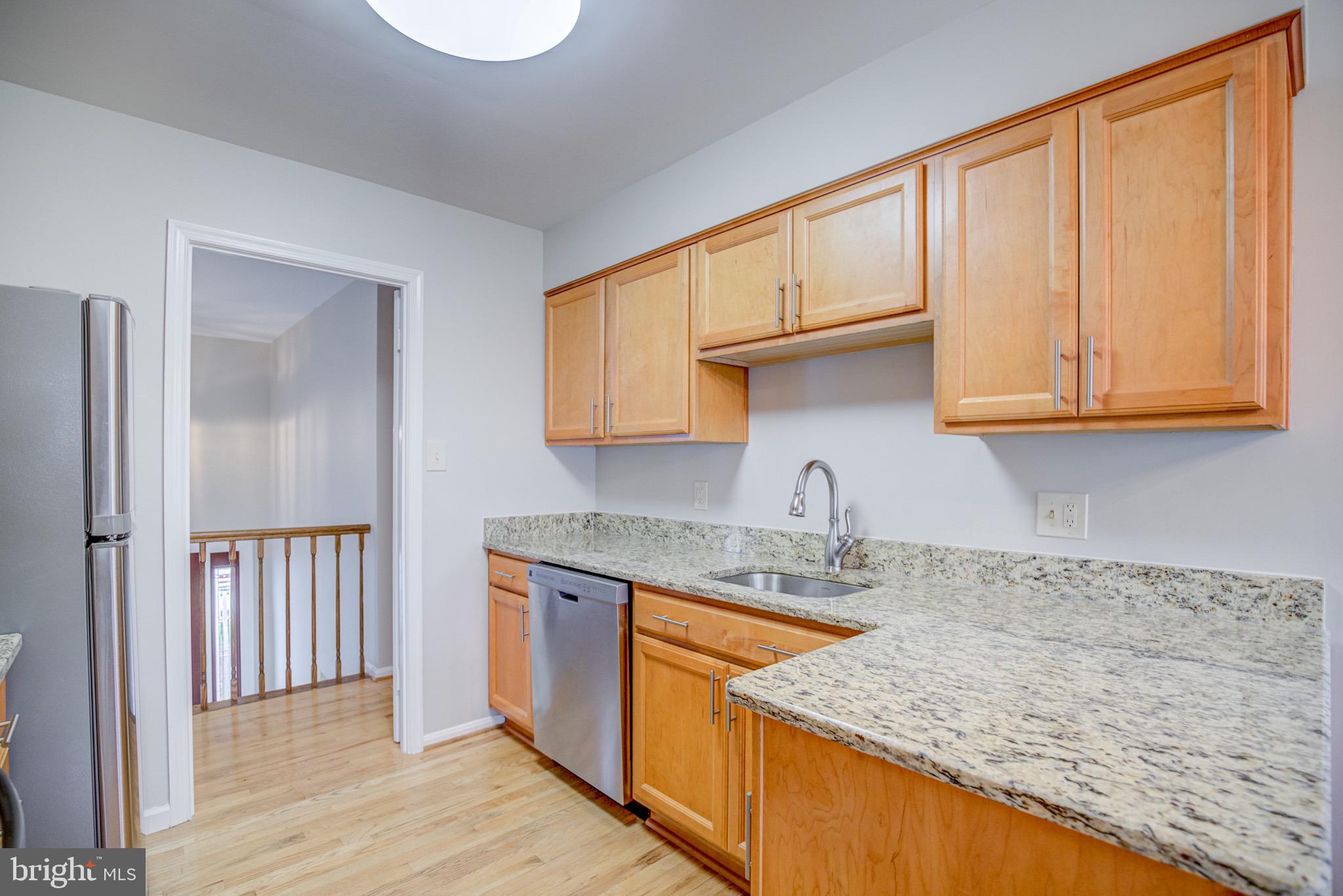 8921 Renshaw Court Springfield, VA 22153 - Photo 21 of 42 granite countertop w nice workspace