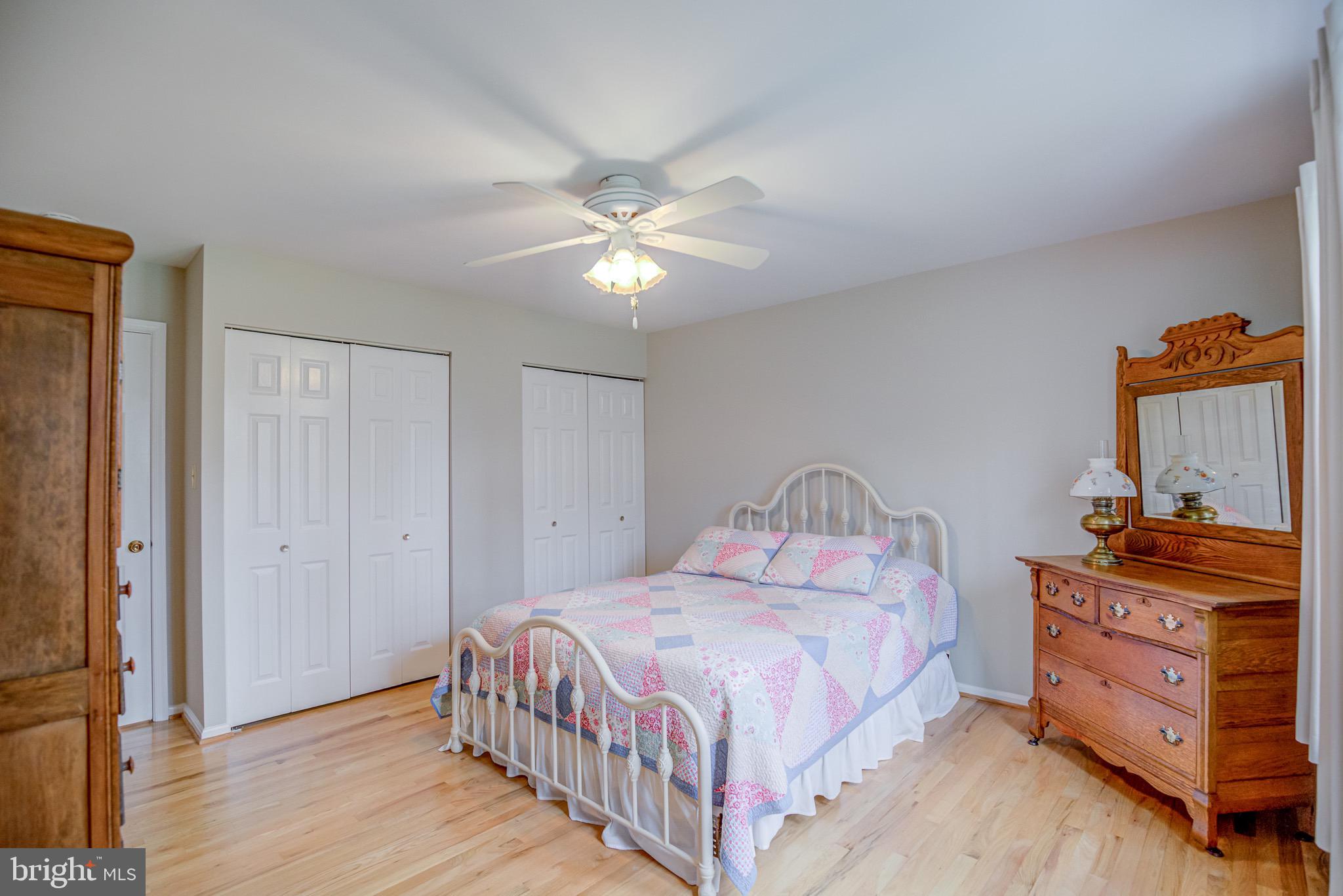 8921 Renshaw Court Springfield, VA 22153 - Photo 25 of 42 Primary Bedroom