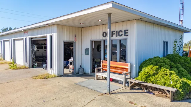 $299,000 | 2704 Outer Drive, New Castle, IN 47362