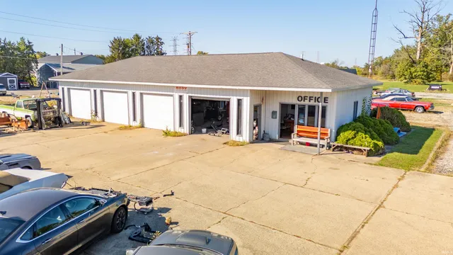 $299,000 | 2704 Outer Drive, New Castle, IN 47362