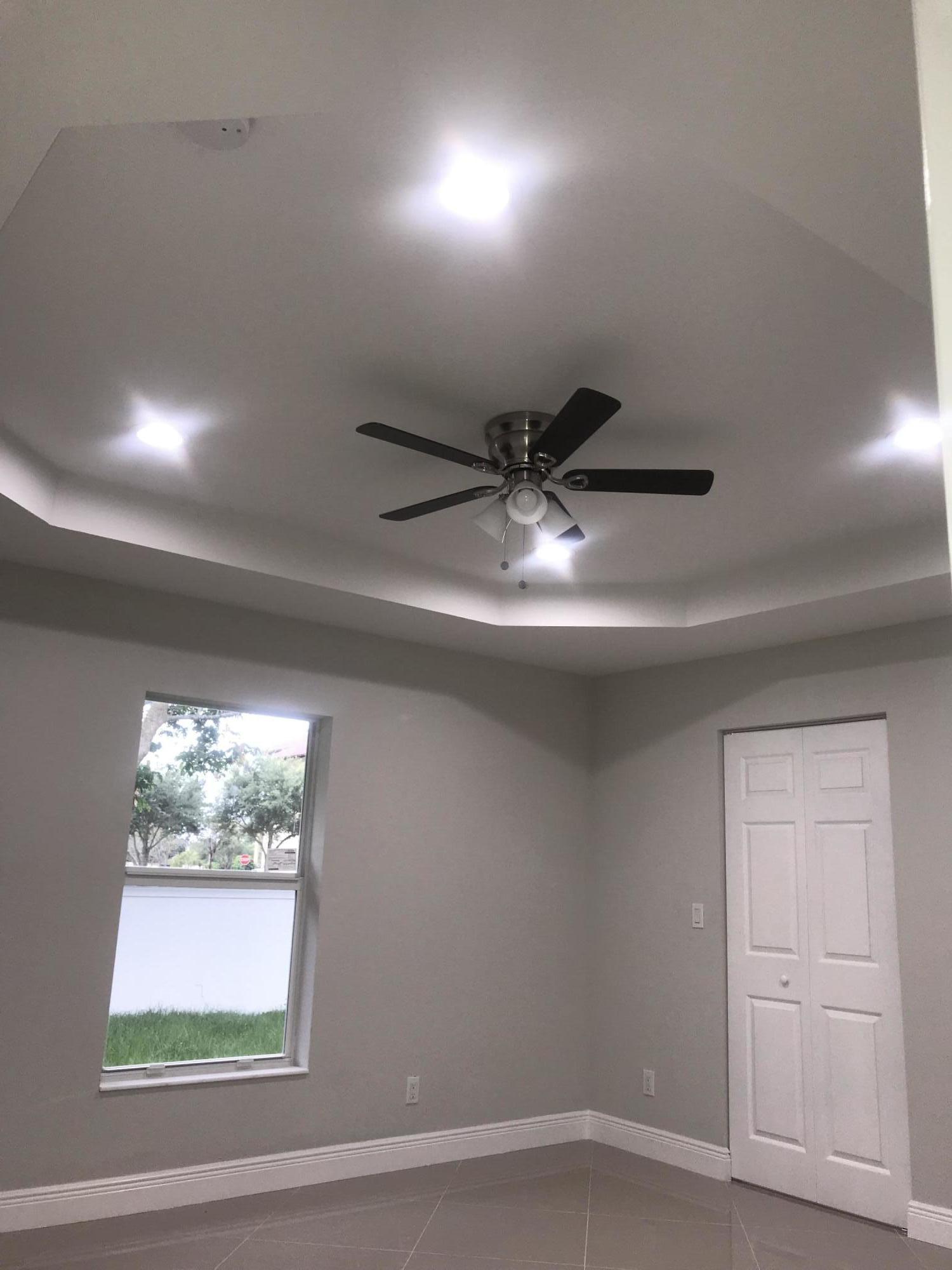 3865 Suncrest Road Lake Worth, FL 33467 - Photo 11 of 27 IMG_0974
