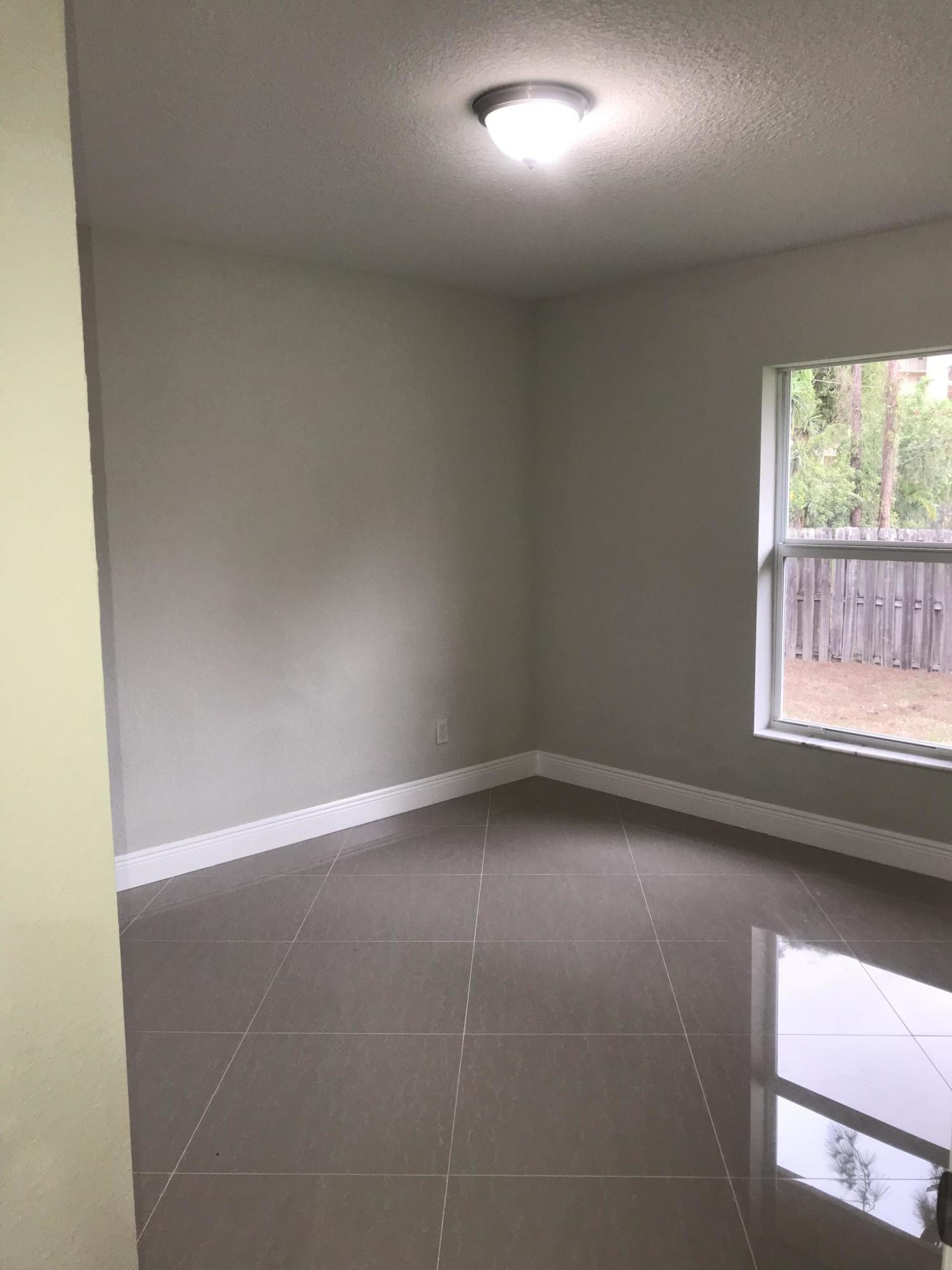 3865 Suncrest Road Lake Worth, FL 33467 - Photo 18 of 27 IMG_0984