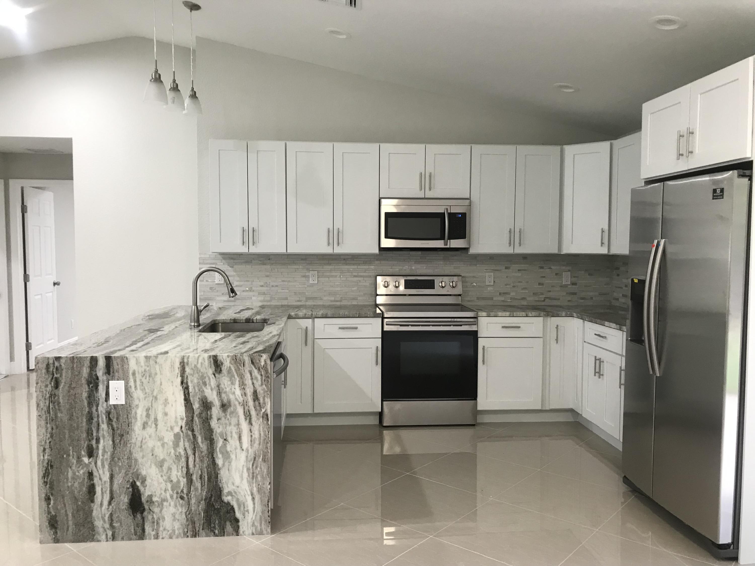 3865 Suncrest Road Lake Worth, FL 33467 - Photo 8 of 27 IMG_0963