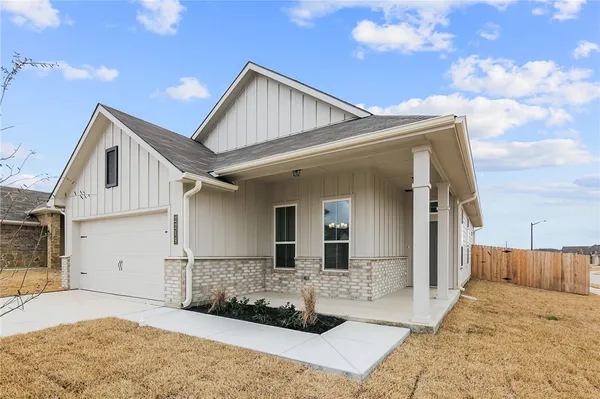 $2,250 | 2219 Johnny Lyon Court, Bryan, TX 77807