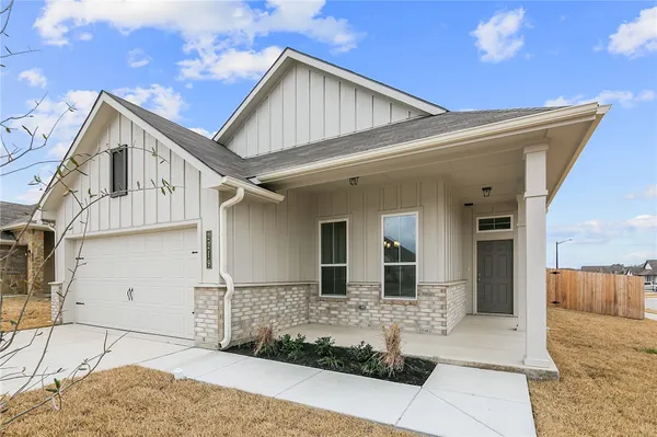 $2,250 | 2219 Johnny Lyon Court, Bryan, TX 77807