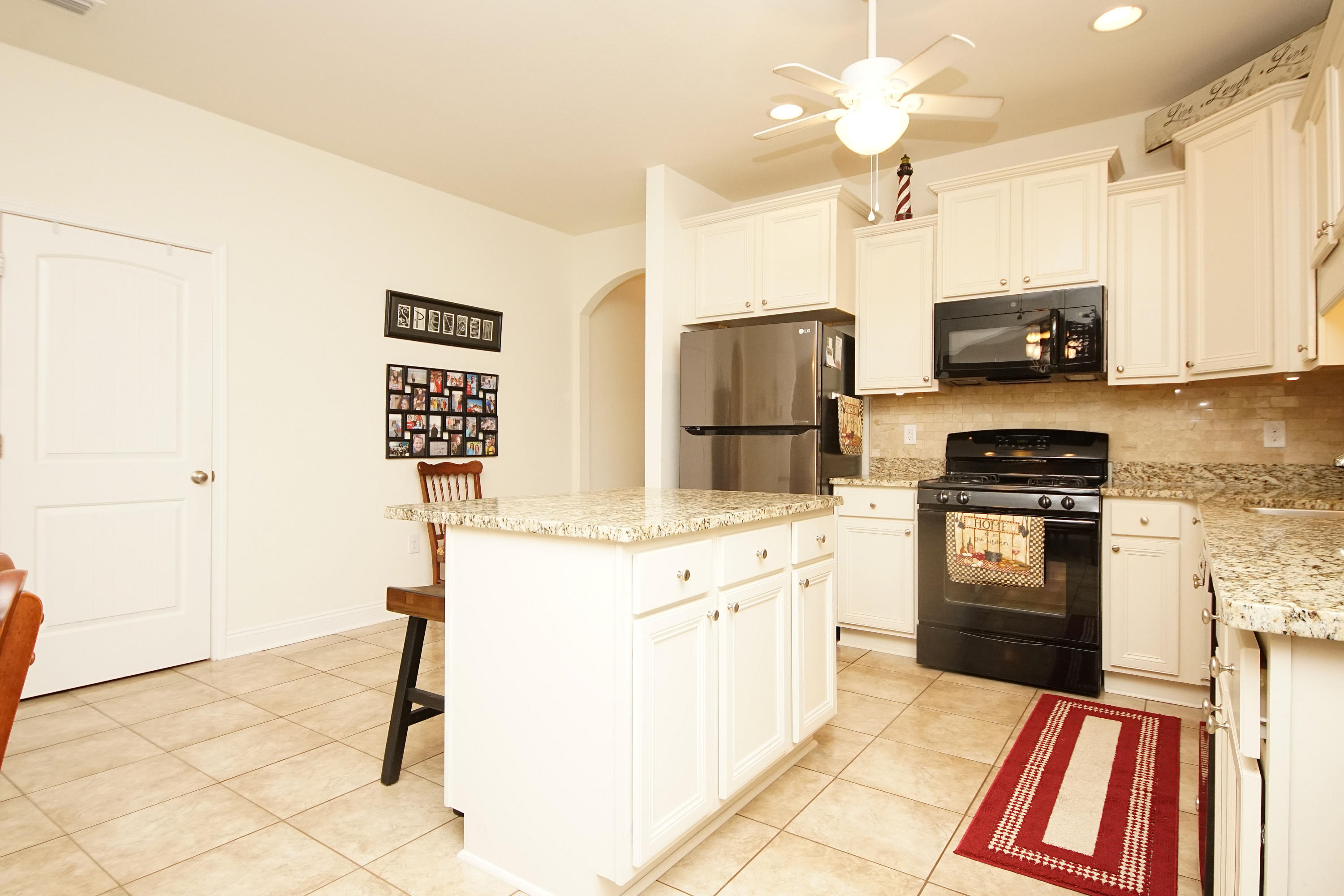 333 Whitman Way Freeport, FL 32439 - Photo 3 of 33 Gallery Image 3