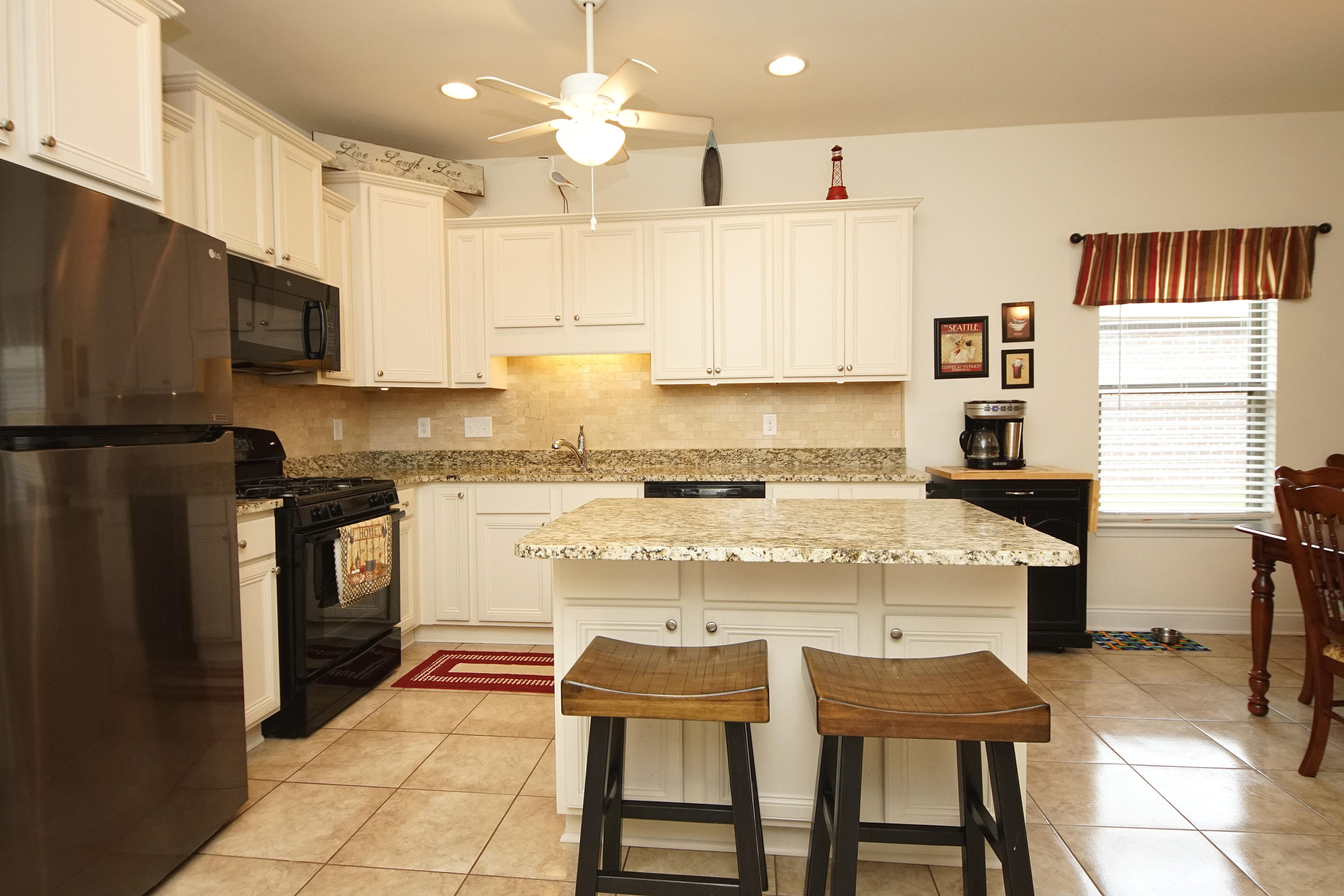 333 Whitman Way Freeport, FL 32439 - Photo 6 of 33 Gallery Image 6