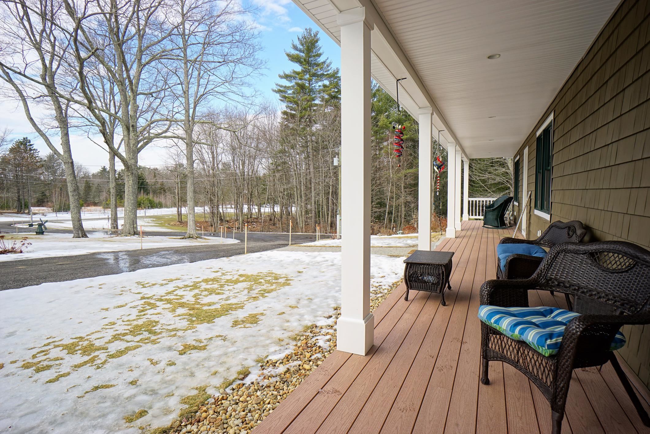 364 Sandown Road Fremont, NH 03044 - Photo 33 of 40
