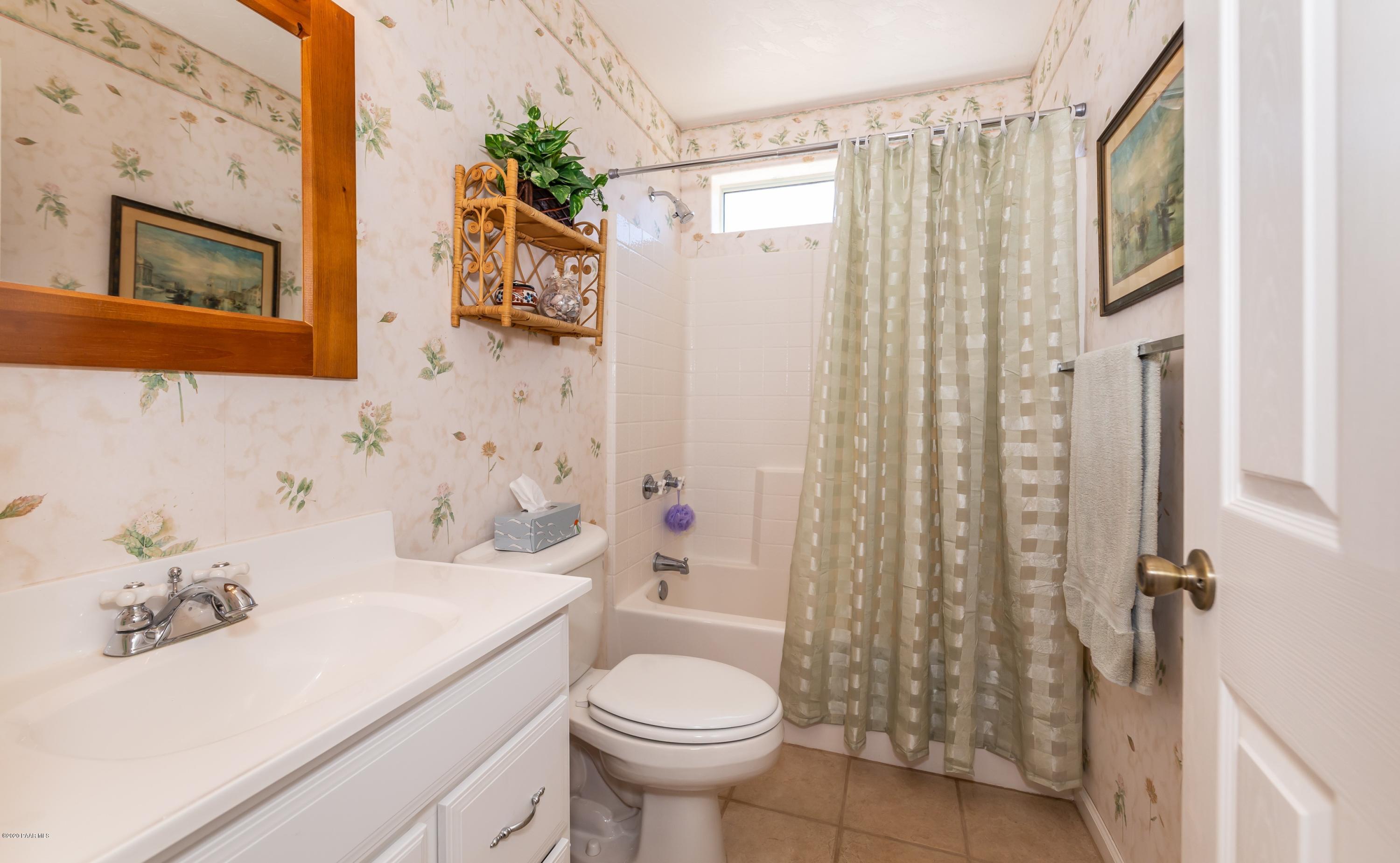 7285 North Race Track Road Prescott, AZ 86305 - Photo 16 of 35 022_Bathroom 2