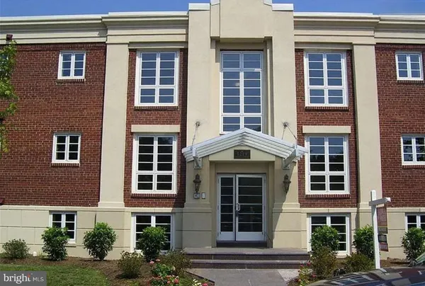 $1,900 | 1219 Oronoco Street, Unit 303, Alexandria, VA 22314