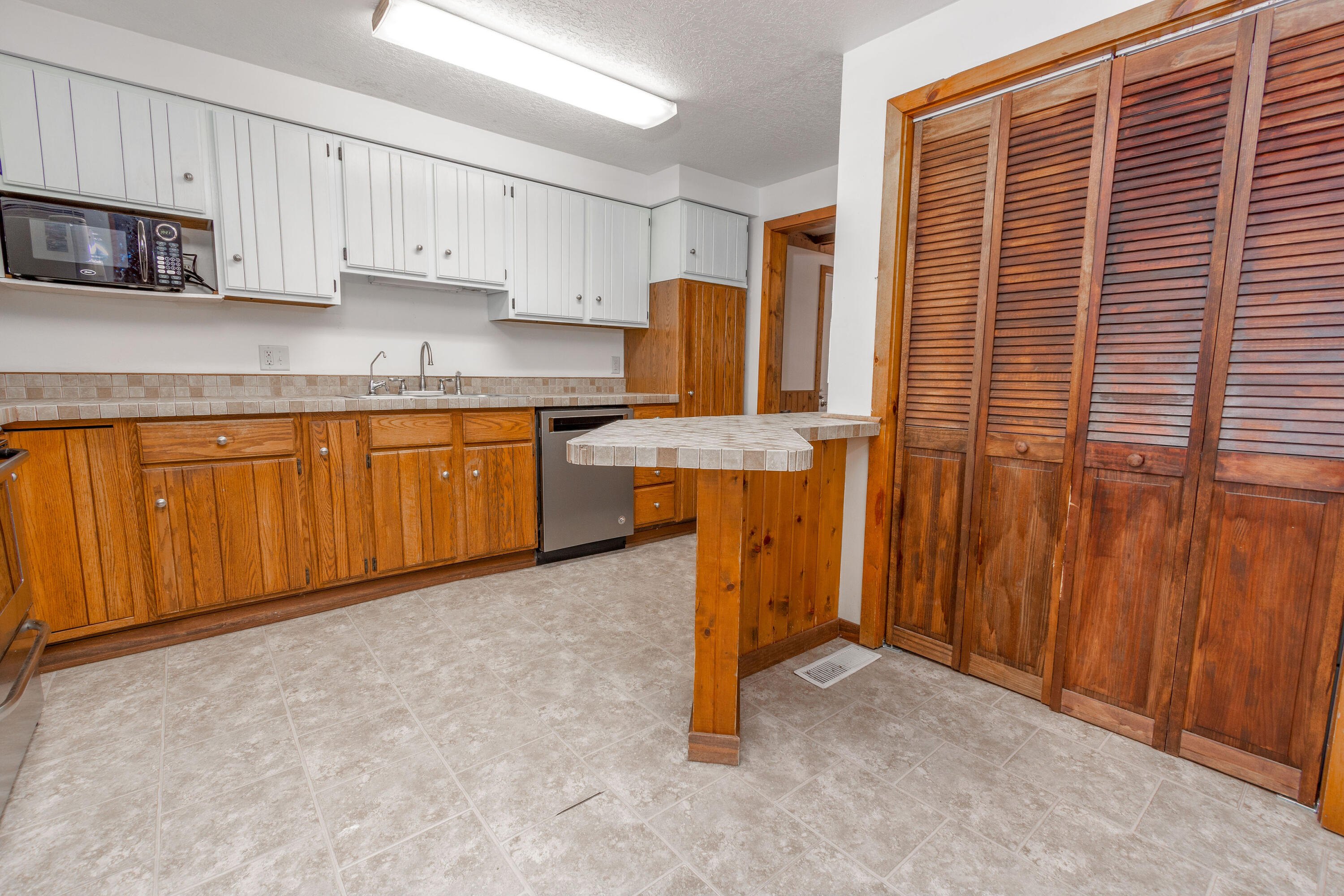 3760 Pickett Road Albion, MI 49224 - Photo 22 of 42 21