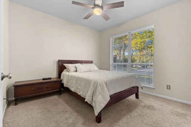 $625,000 | 3 Belcarra Place, The Woodlands, TX 77382