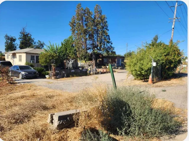 $1,199,000 | 17689 Manning Avenue, Reedley, CA 93654