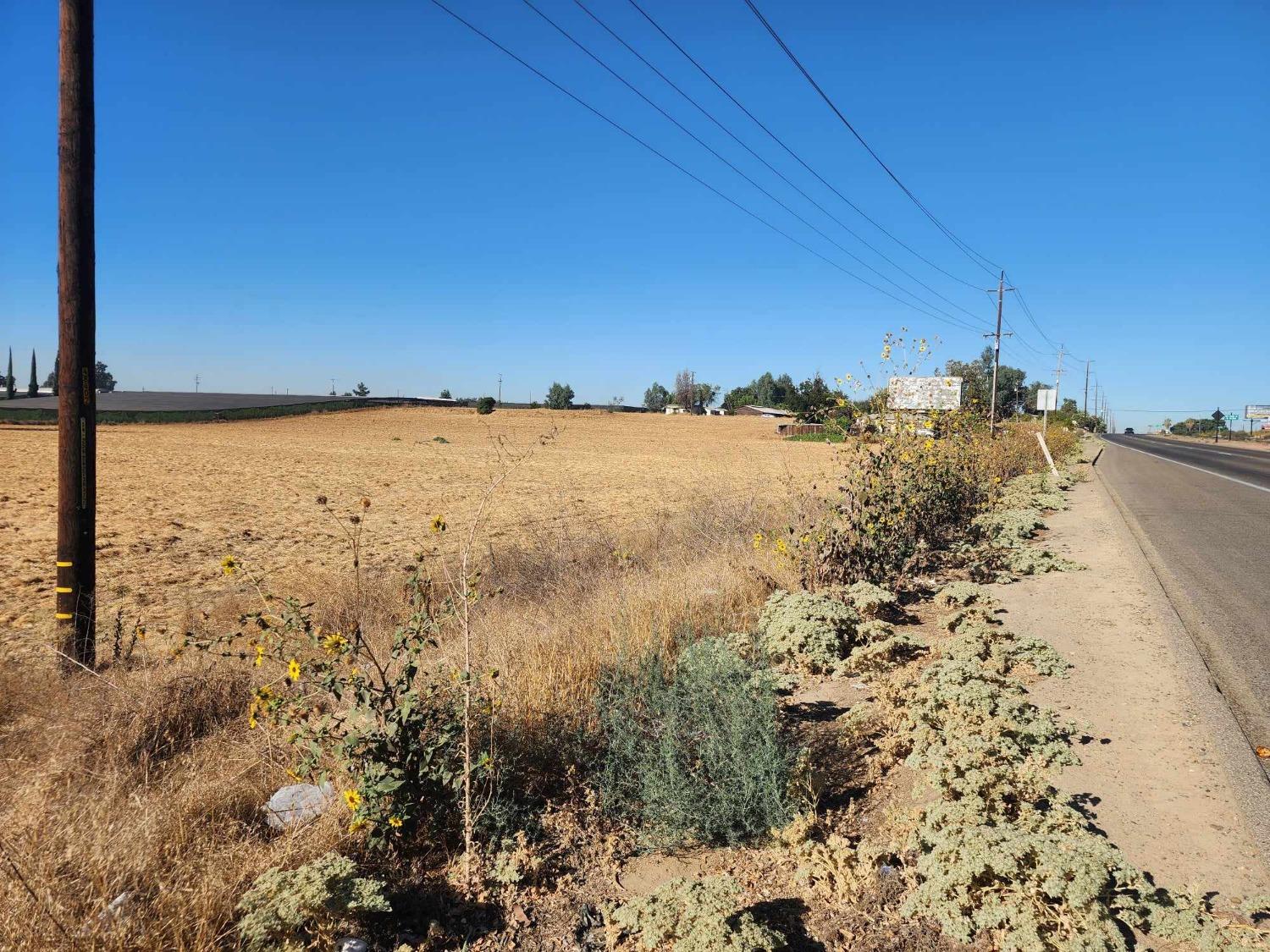 17689 Manning Avenue Reedley, CA 93654 - Photo 7 of 16