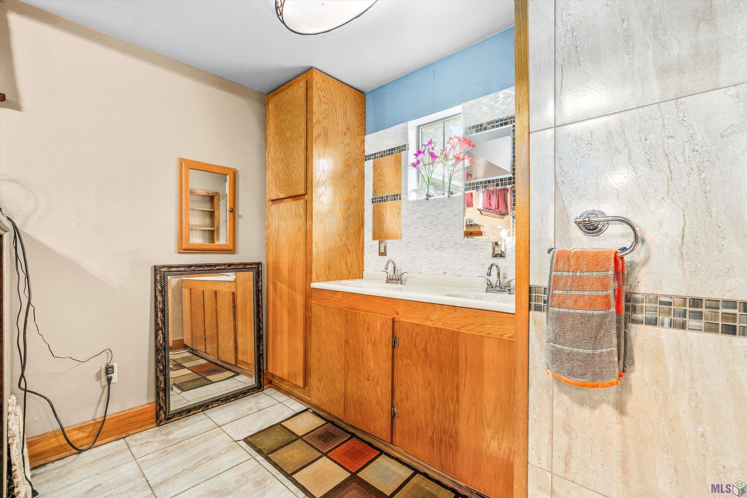 11336 Sheets Road Gonzales, LA 70737 - Photo 10 of 15 Gallery Image 10