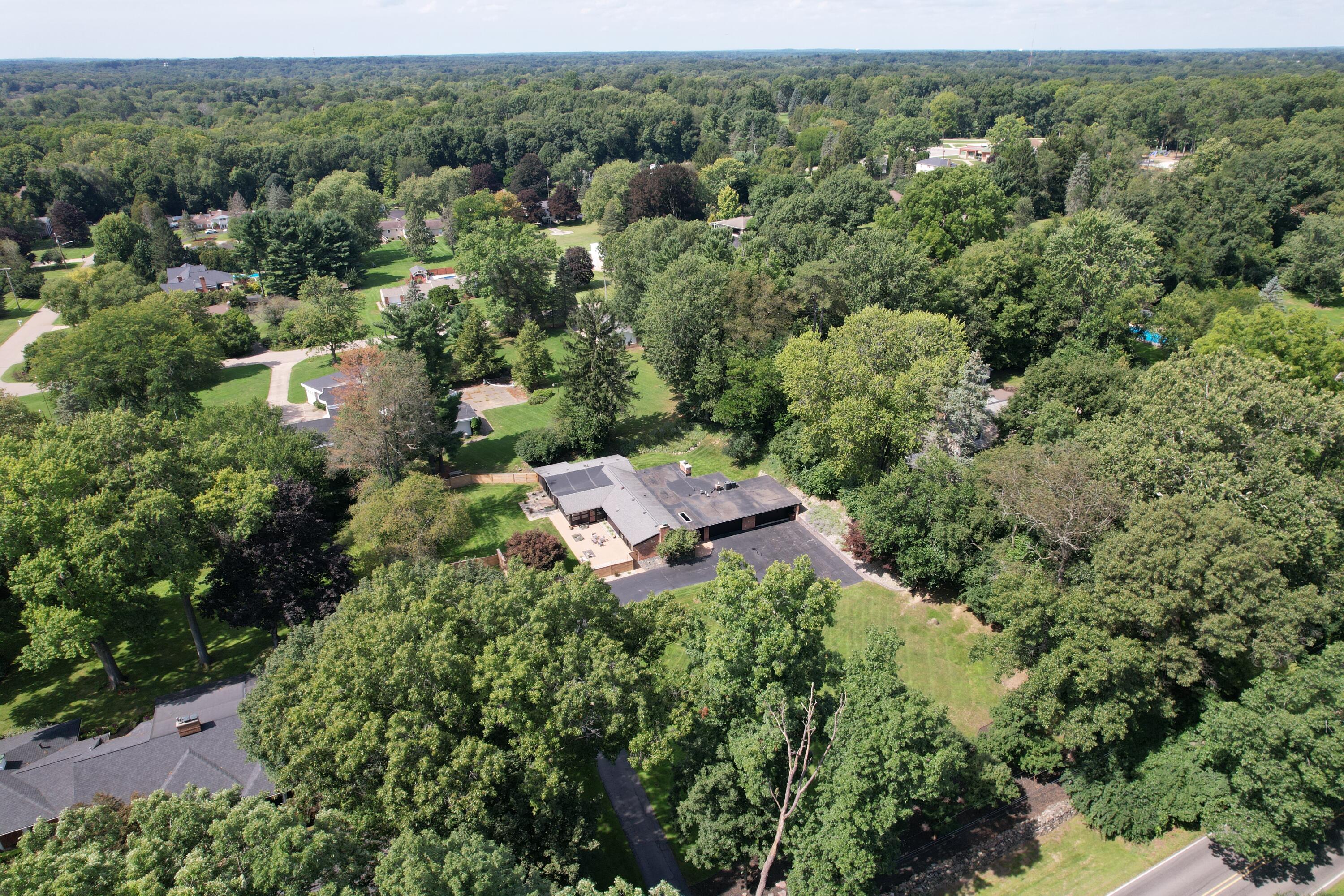 3520 Stonewall Road Jackson, MI 49203 - Photo 99 of 107 2026-09-08 13.12.50