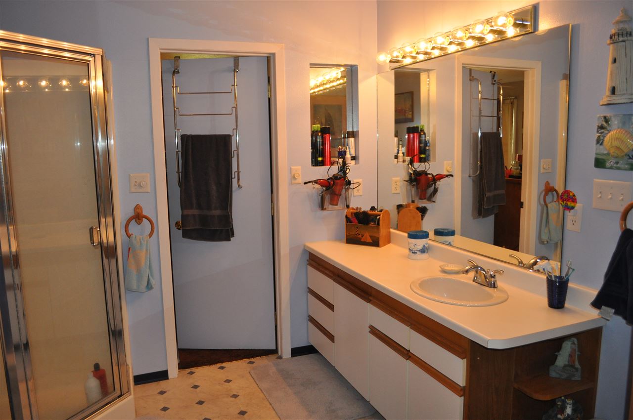 8240 Scotia Road Newport, WA 99156 - Photo 11 of 20 Gallery Image 11