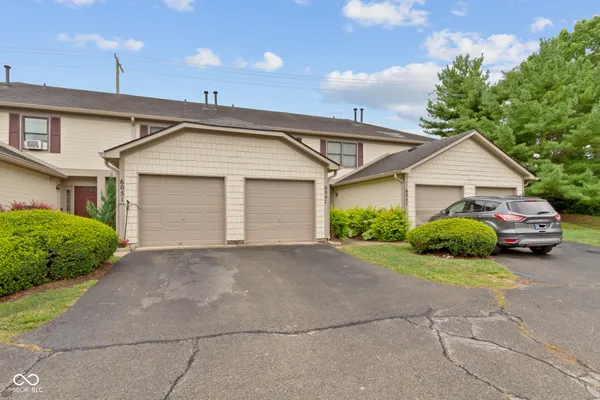 $189,500 | 6047 South Bay Drive, Indianapolis, IN 46250