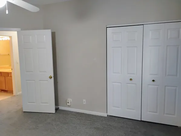 $2,800 | 1128 Georgetown Way, Unit 1128, Vernon Hills, IL 60061