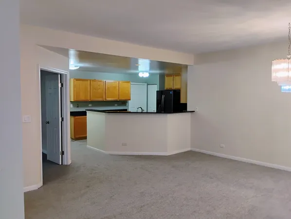 $2,800 | 1128 Georgetown Way, Unit 1128, Vernon Hills, IL 60061