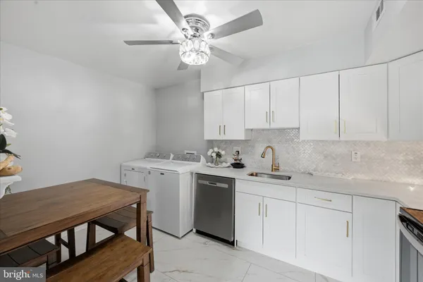 $336,000 | 9731 Kings Crown Court, Unit 102, Fairfax, VA 22031