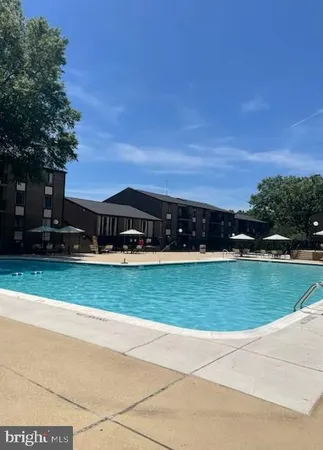 $336,000 | 9731 Kings Crown Court, Unit 102, Fairfax, VA 22031