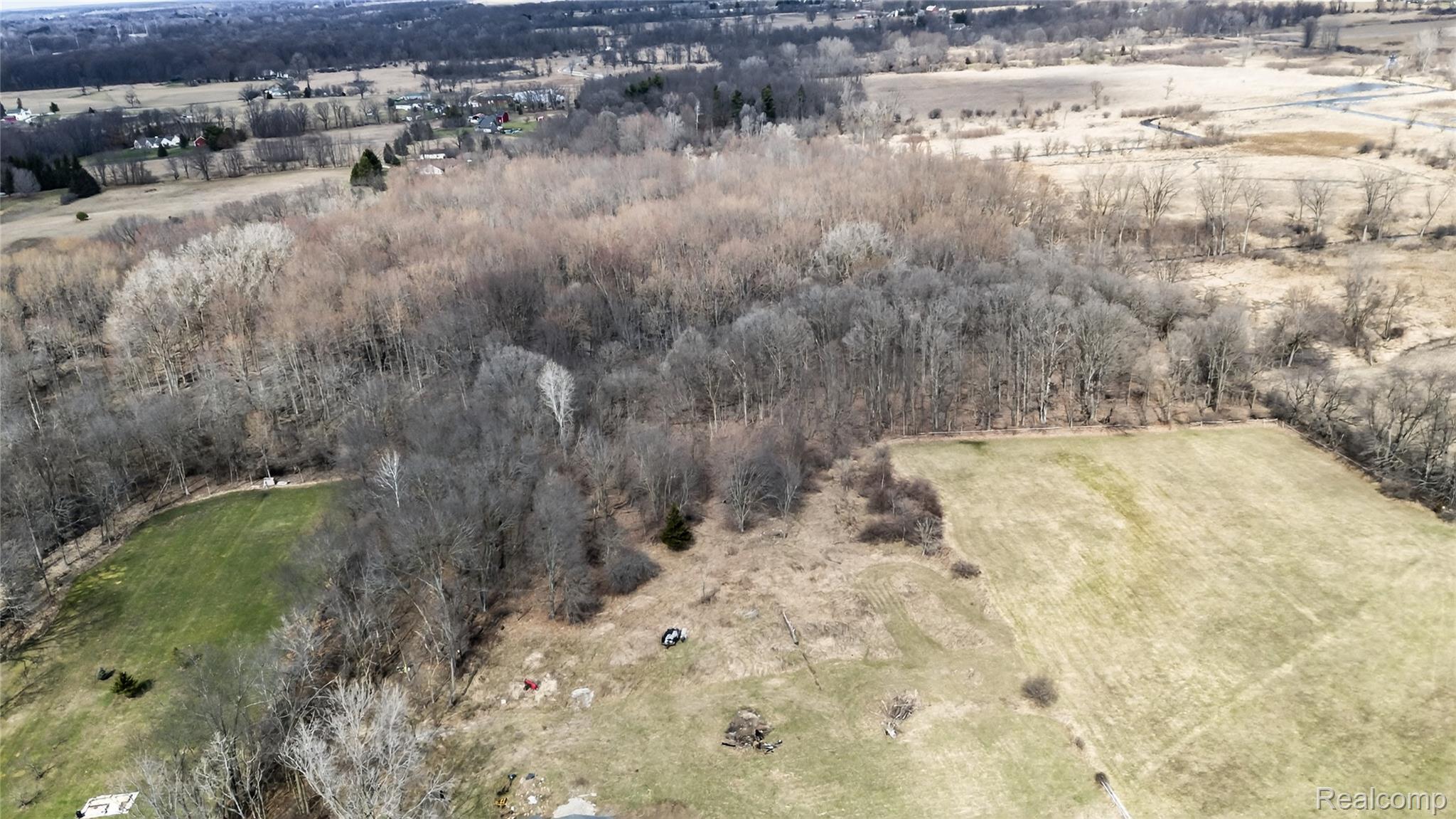 5516 Lowe Road Fowlerville, MI 48836 - Photo 9 of 17 3-5516-Lowe-Rd-Fowlerville-MI-48836-WindowStill.jpg
