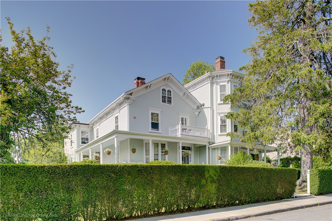 32 Catherine Street, Unit B Newport, RI 02840 - Photo 2 of 32 Exterior View of Pine Lodge
