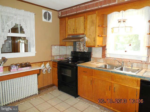 443 Valley Mill Road Winchester, VA 22602 - Photo 11 of 29 Kitchen