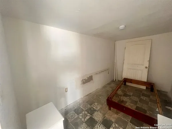 $83,000 | 1817 1/2 Lincoln Street, Laredo, TX 78040