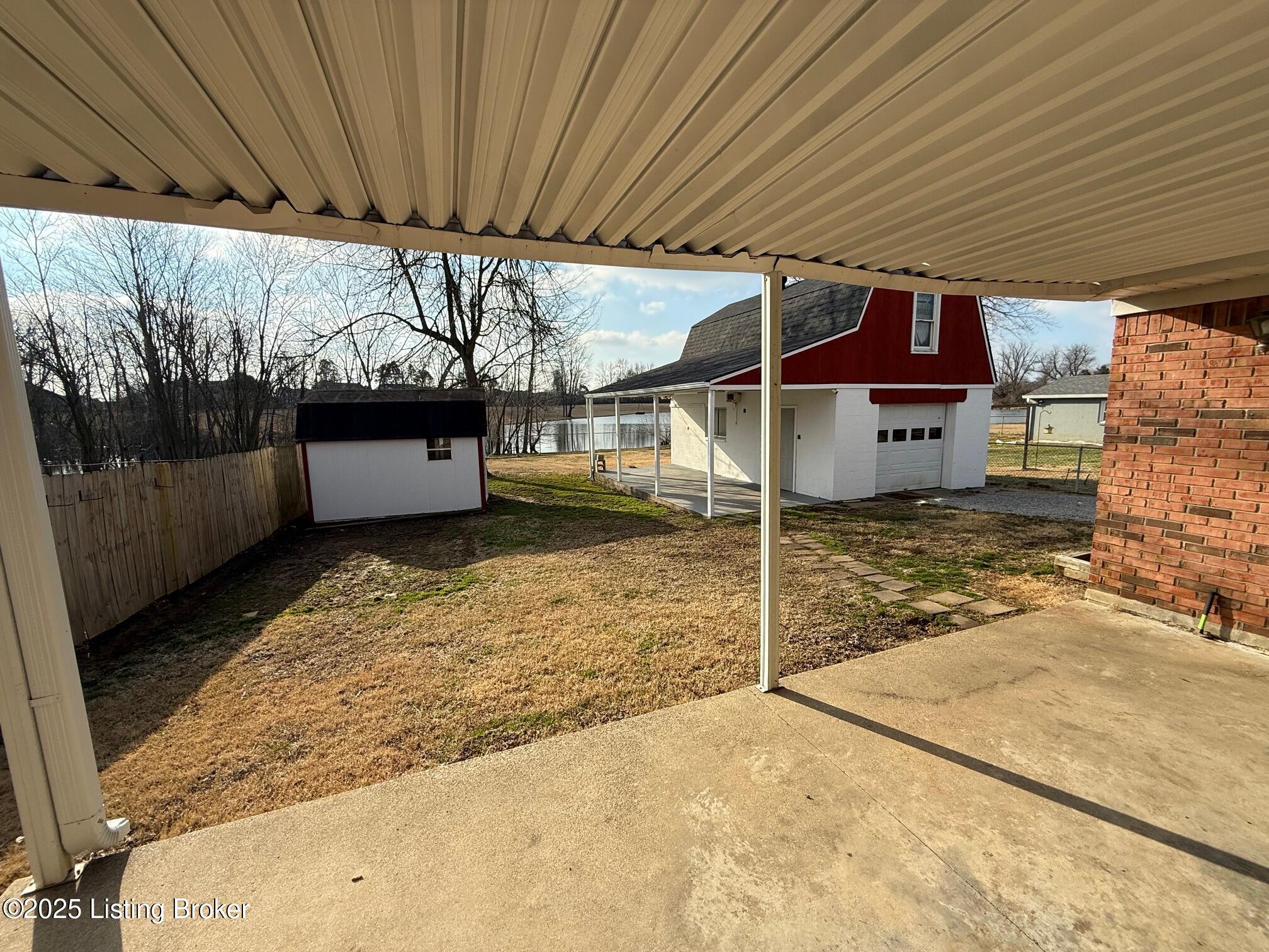 525 East Blue Jay Road Louisville, KY 40229 - Photo 3 of 11 IMG_7246