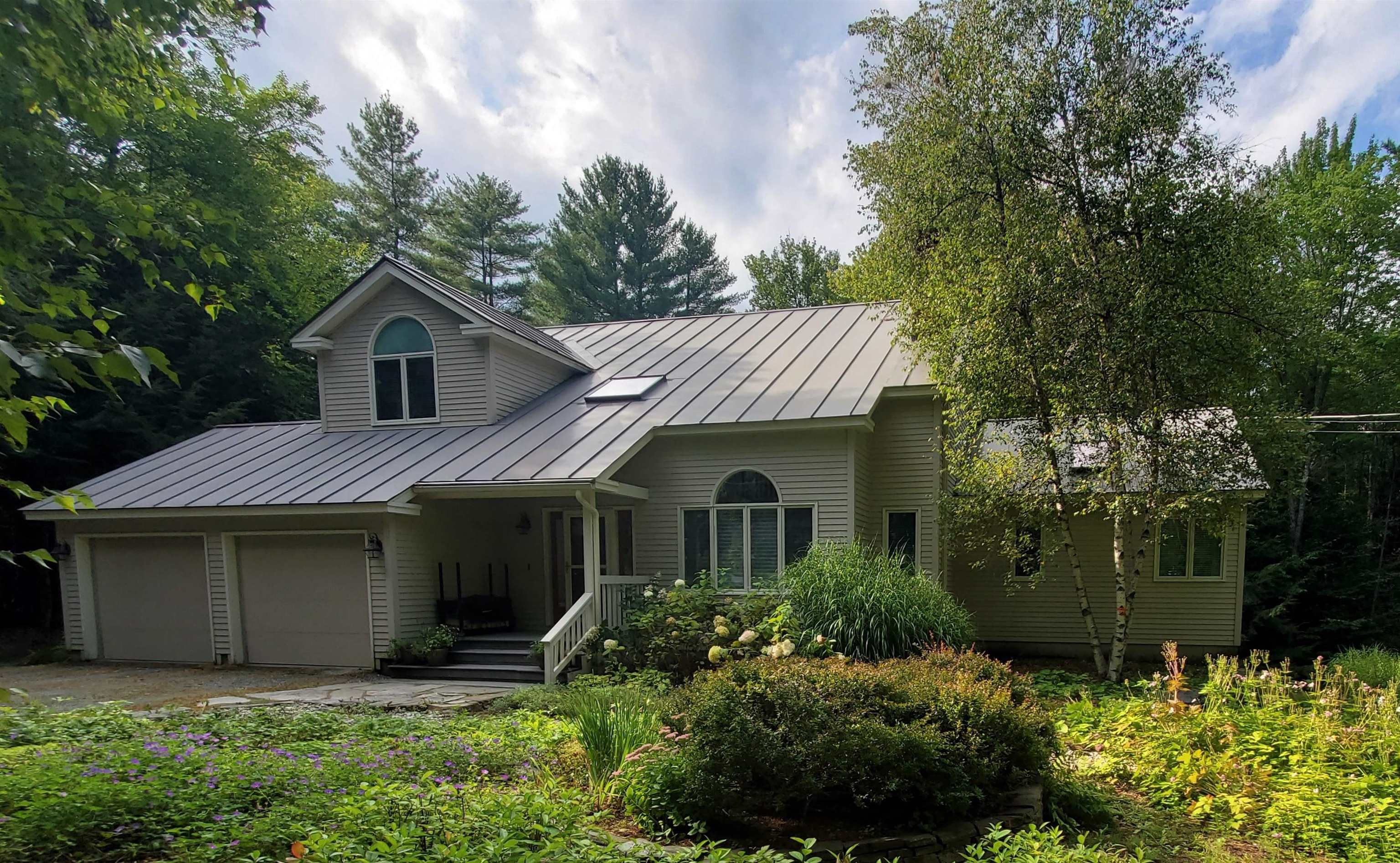 400 Bentley Road Hartford, VT 05059 - Photo 1 of 28 Gallery Image 1