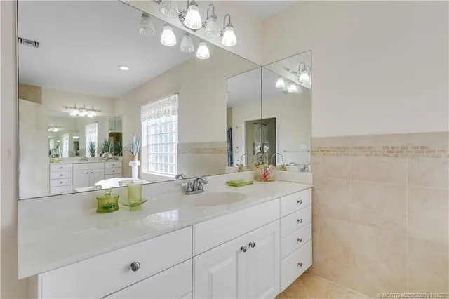 $799,000 | 5439 Southeast Horseshoe Point Road, Stuart, FL 34997