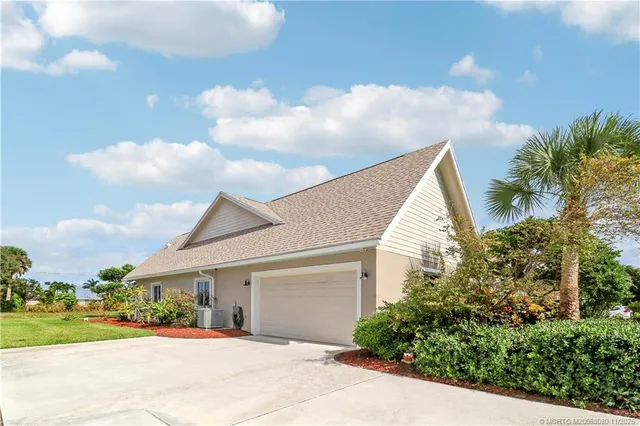 $799,000 | 5439 Southeast Horseshoe Point Road, Stuart, FL 34997