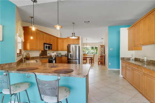 $799,000 | 5439 Southeast Horseshoe Point Road, Stuart, FL 34997