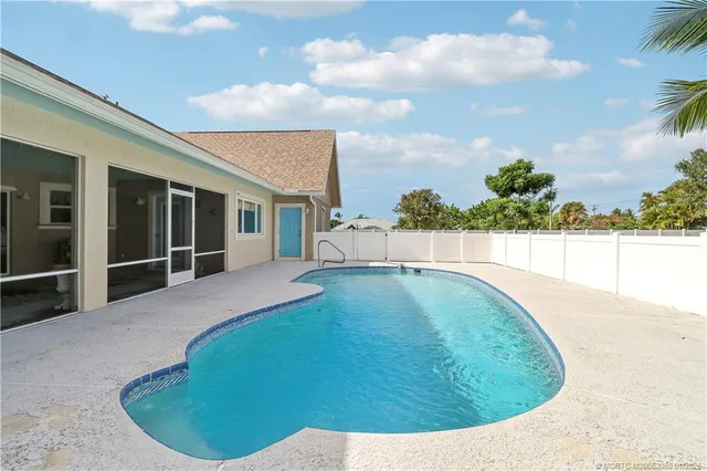 $799,000 | 5439 Southeast Horseshoe Point Road, Stuart, FL 34997