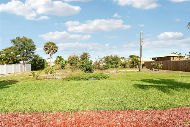 $799,000 | 5439 Southeast Horseshoe Point Road, Stuart, FL 34997