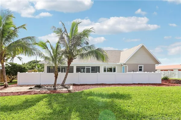 $799,000 | 5439 Southeast Horseshoe Point Road, Stuart, FL 34997