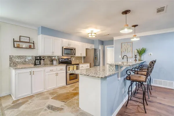 $975,000 | 520 Deer Trail, Gordon, TX 76453