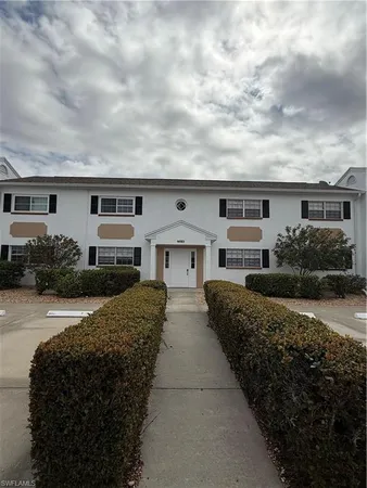 $1,250 | 7019 Cedarhurst Drive, Unit 9B, Fort Myers, FL 33919