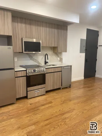 $4,800 | 217 South 4th Street, Unit 3 | Williamsburg