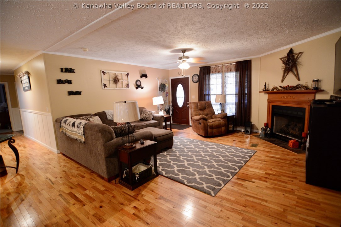 1805 Harmons Creek Road Poca, WV 25159 - Photo 10 of 30 Gallery Image 10