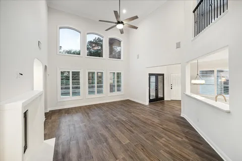 $925,000 | 6211 Alameda Point Lane, Houston, TX 77041