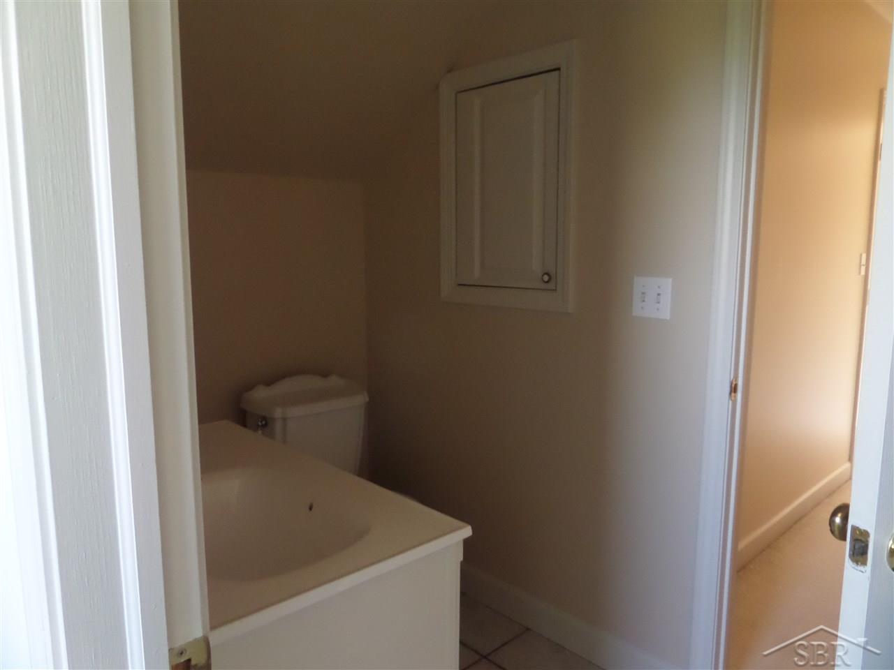 8562 Geddes Road Saginaw, MI 48609 - Photo 12 of 19 31300694-11.JPG