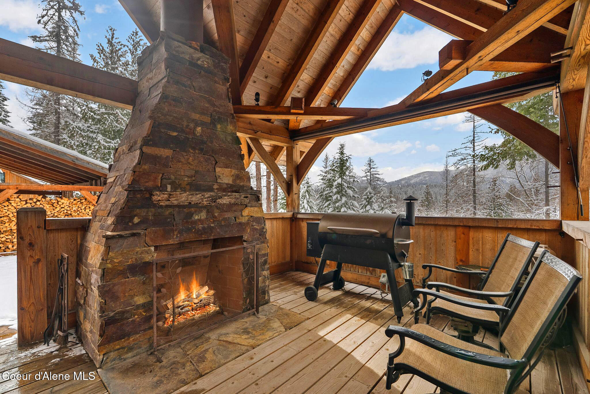 2222 Hidden Valley Road Sandpoint, ID 83864 - Photo 25 of 93 Expansive outside spaces