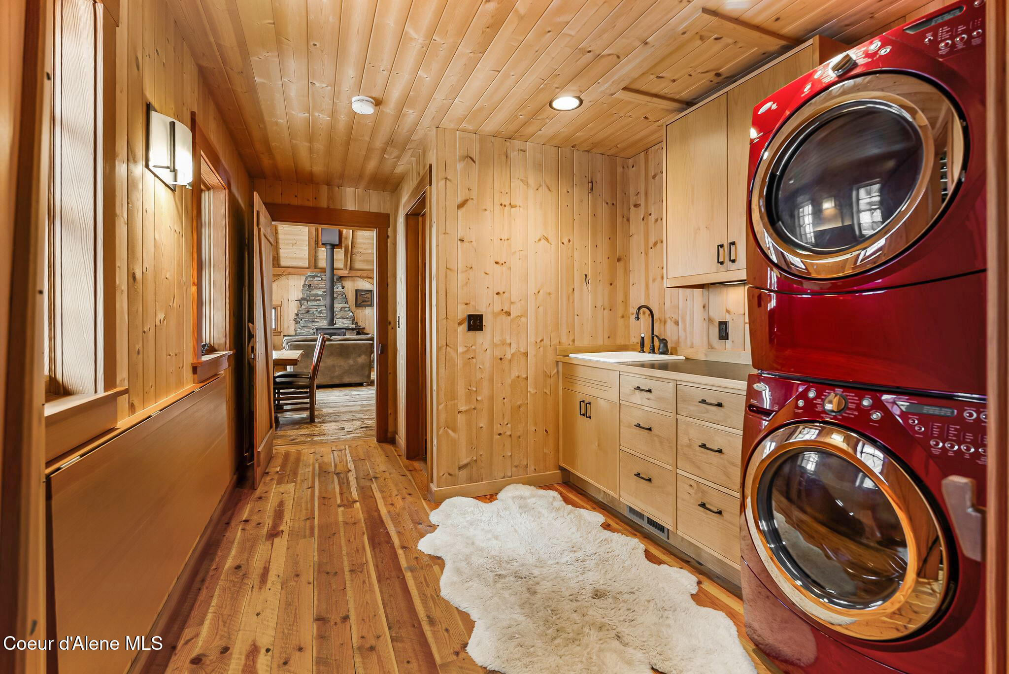 2222 Hidden Valley Road Sandpoint, ID 83864 - Photo 44 of 93 Laundry room
